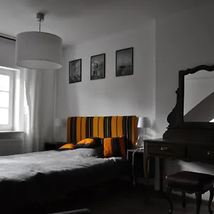 Cichy Na Nowym Swiecie Warschau