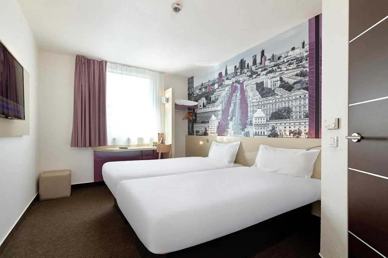 B&B Hotel Warszawa-Okecie Polonya