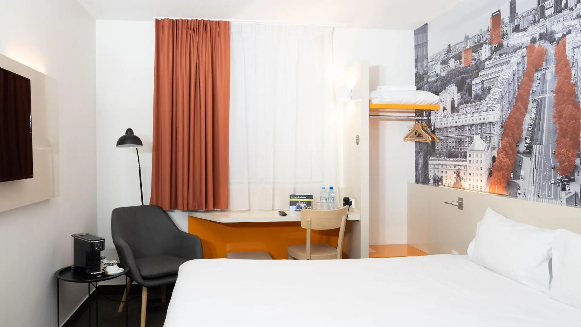 B&B Hotel Warszawa-Okecie Polonya