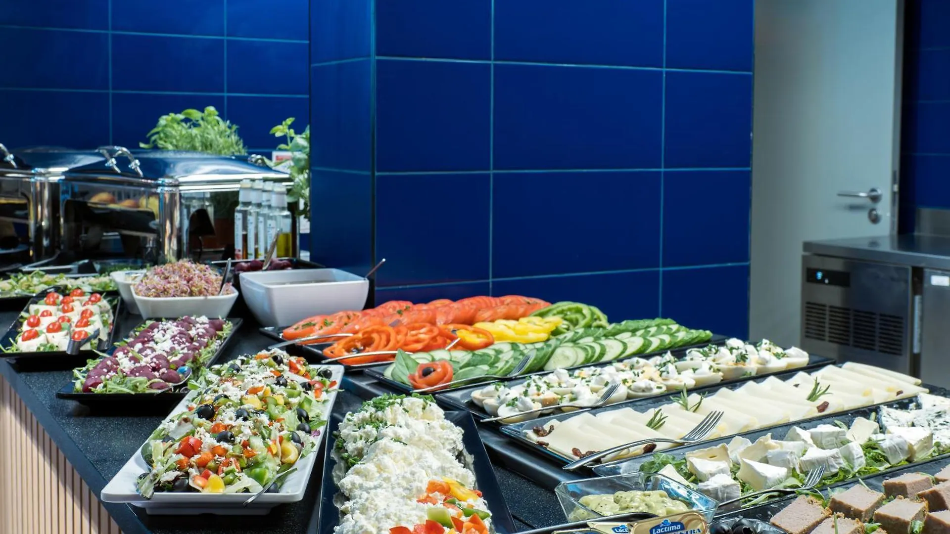 B&B Hotel Warszawa-Okecie 2*, Варшава